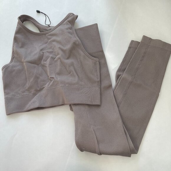 GARAGE RIBBED ACTIVEWEAR SET SIZE XS - Picture 1 of 3